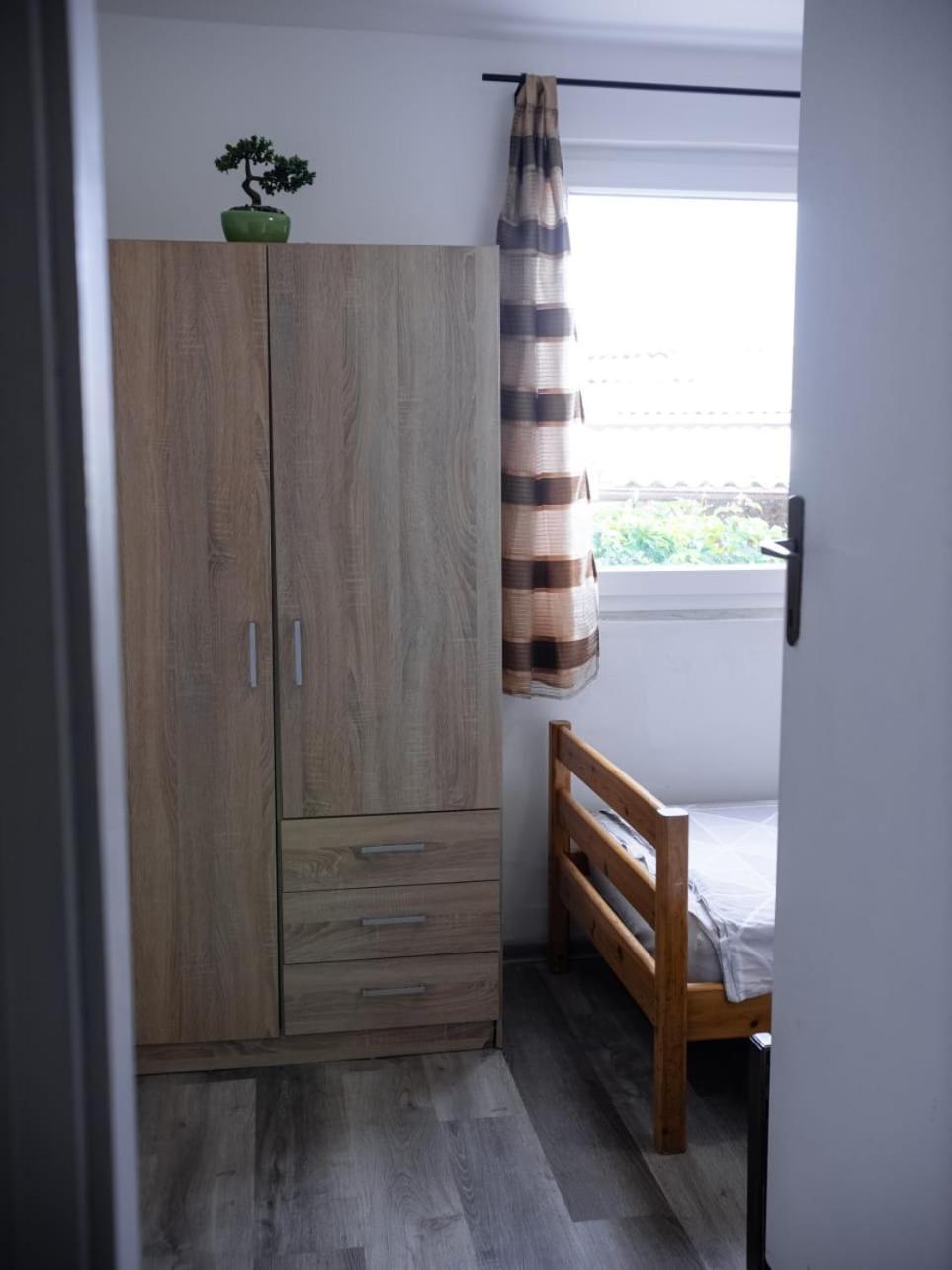 Apartment Ground Floor With Parking Erny Pula Exterior foto
