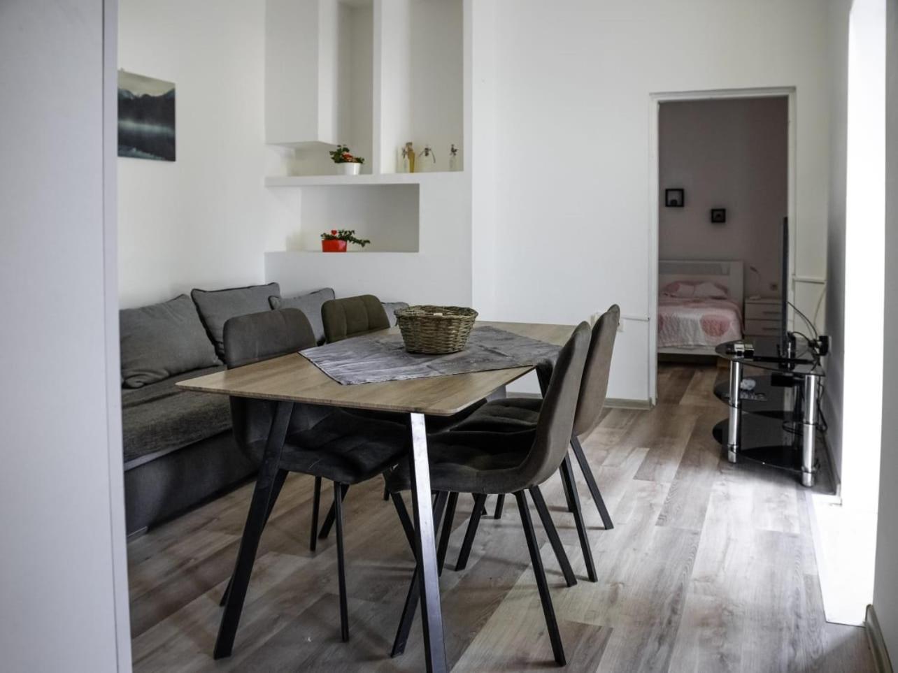 Apartment Ground Floor With Parking Erny Pula Exterior foto