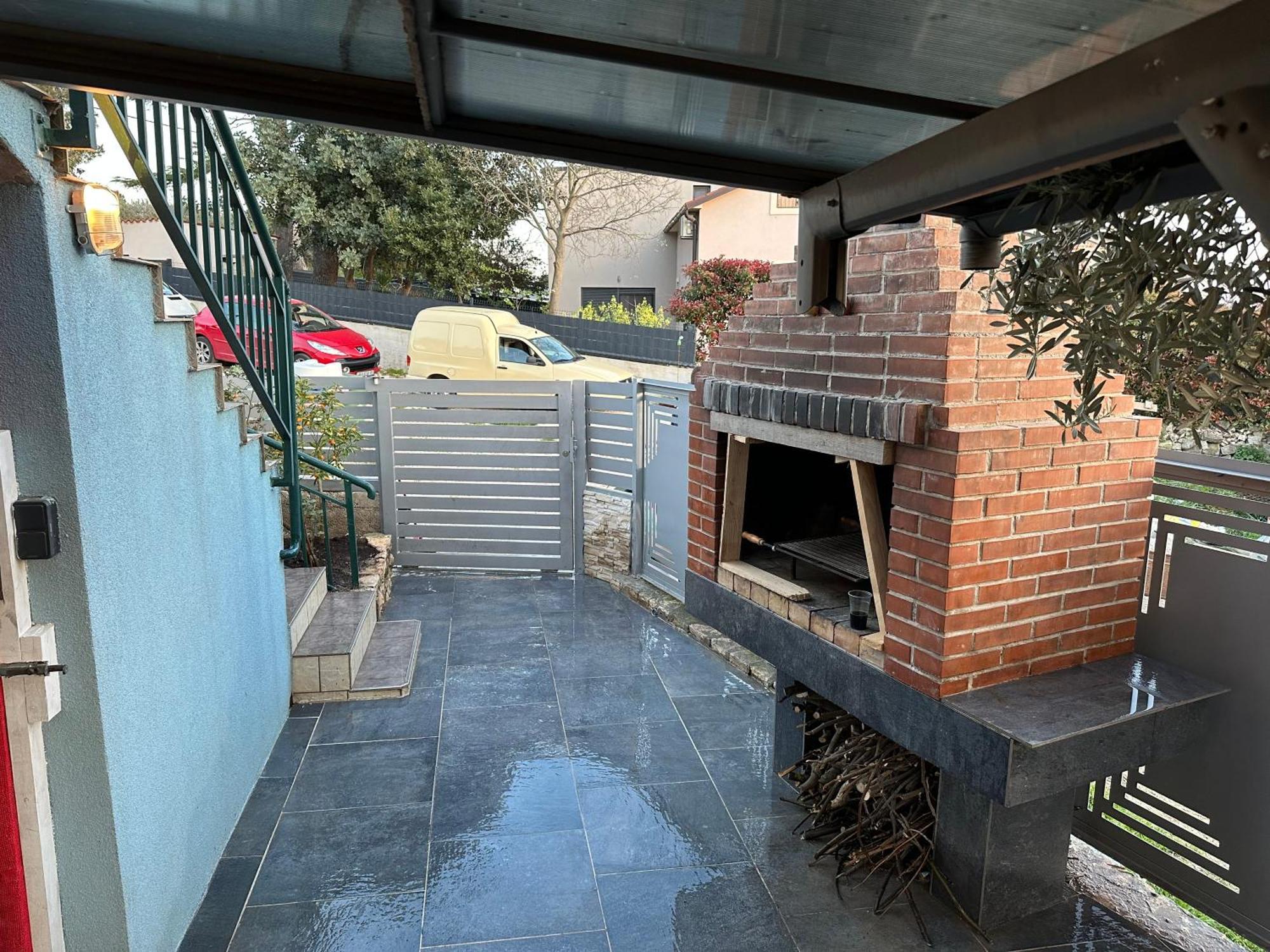Apartment Ground Floor With Parking Erny Pula Exterior foto
